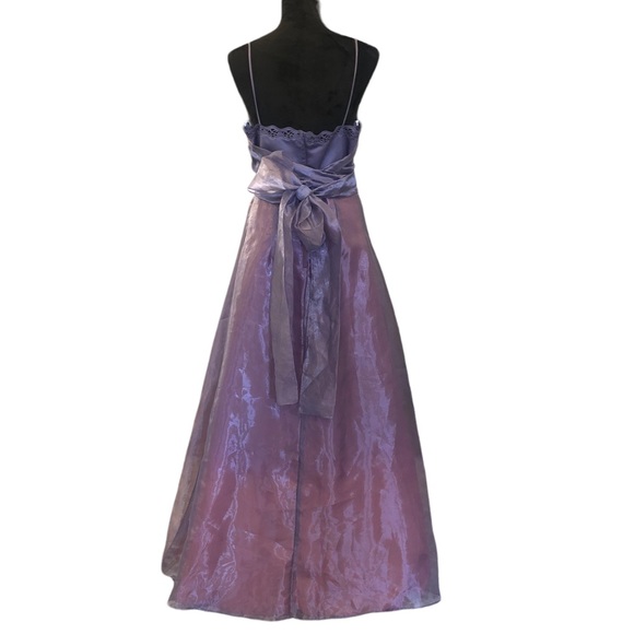 Purple Taffeta Mixed Media Formal Gown size 11/12 - Picture 10 of 12